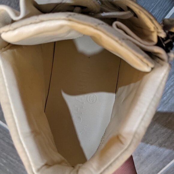 Chanel | Quilted High Top Sneakers G30617 - Picture 11 of 13